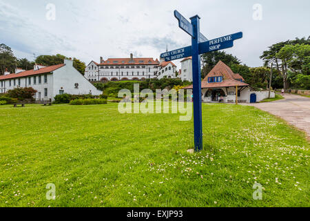 Die Abtei auf Caldey Island - Heimat Zisterzienser-Mönche. Stockfoto