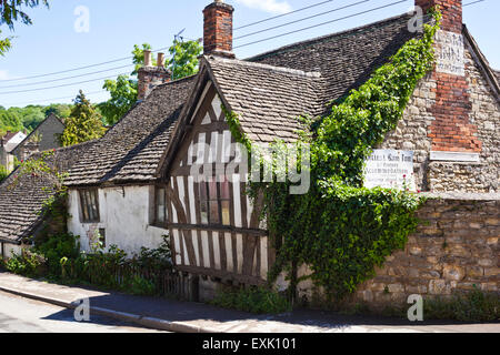 Die alten Ram Inn (eine ehemalige Kneipe) in die Cotswolds Stadt Wotton unter Rand, Gloucestershire UK Stockfoto