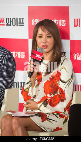 Uhm Jung-Hwa, 13. Juli 2015: südkoreanische Schauspielerin und Sängerin Uhm Jung-Hwa nimmt an einem Presse-Event zur Förderung ihres neuen Films "Miss Frau" in Seoul, Südkorea. © Lee Jae-Won/AFLO/Alamy Live-Nachrichten Stockfoto