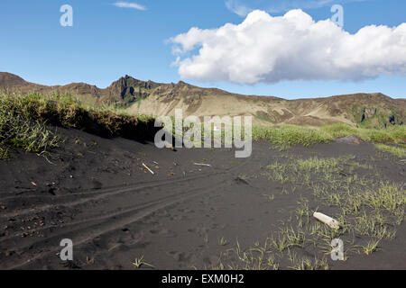schwarzer Sand Vik Strand und Vik ich Myrdal Island Stockfoto