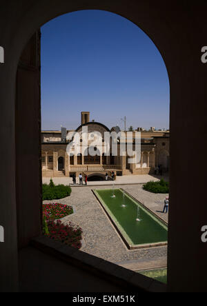 Innenhof des historischen Haus Tabatabei, Provinz Isfahan, Kaschan, Iran Stockfoto