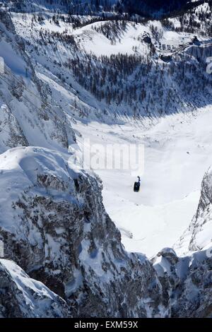 Fantastische Aussicht mit der Panorama-Gondala aus der Dachstein Gletscher - UNESCO Weltnaturerbe, Steiermark, Österreich, Alpen, Skifahren Stockfoto