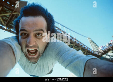 Selbstportait des Fotografen Bungy-Jumping vom Kawarau Bridge Bungy Jump, Queenstown, Neuseeland Stockfoto