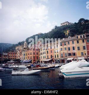 Urlaub in Portofino eine der Italienischen Riviera, Ligurien, Italien 1980er Jahre. Urlaub in Portofino an der italienischen Riviera, Ligurien, Italien der 1980er Jahre. Stockfoto