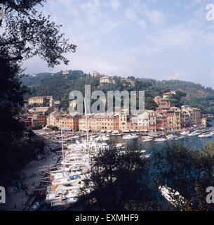 Urlaub in Portofino eine der Italienischen Riviera, Ligurien, Italien 1980er Jahre. Urlaub in Portofino an der italienischen Riviera, Ligurien, Italien der 1980er Jahre. Stockfoto