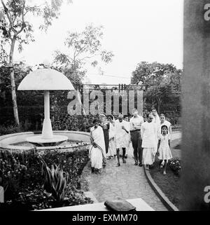 Rajkumari Amrit Kaur Agatha Harrison Herr Alexander Mahatma Gandhi Abha Gandhi Pyarelal Nayar Aruna Desai Birla Haus Mumbai Stockfoto