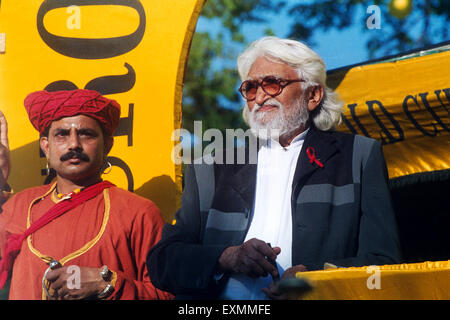 M.f. Hussain Maqbool Fida Hussain weltberühmten Malers für Aids-Aufklärungskampagne bei Mahalaxmi Rennen Kurs Worli Mumbai Indien Stockfoto