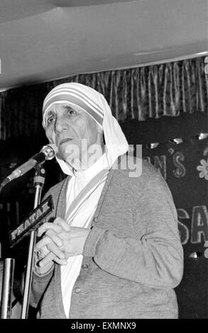 Die selige Mutter Teresa von Kalkutta geboren Agnes Gonxha Bojaxhiu allgemein bekannt als Mutter Teresa von Kalkutta war eine albanische – geboren indische Ordensgründerin. Stockfoto