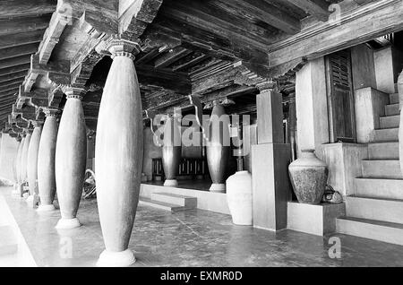 Vorderen Veranda des Harakur Olaginamane 400 Jahre alten Struktur Kulturerbedorf in Manipal Karnataka Dakshina Kannada Indien Stockfoto