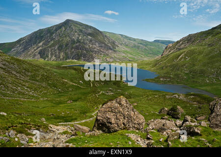 CWM Idwal Ogwen Snowdonia North Wales Uk Llyn Idwal See, Stift yr Ole Wen.walking. Landschaft, Berge, Stockfoto