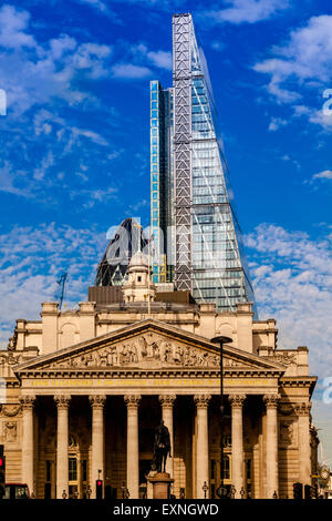 Die Royal Exchange Building und moderne Architektur, London, England Stockfoto