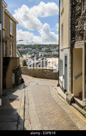 Die Aussicht vom Wheal Dream in Richtung Smeatons Pier, St. Ives, Cornwall, England, Vereinigtes Königreich Stockfoto