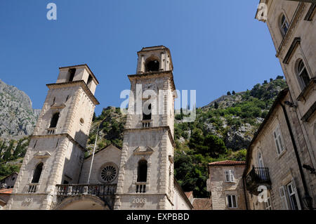 Die Kathedrale von St. Tryphon in Kotor. Stockfoto