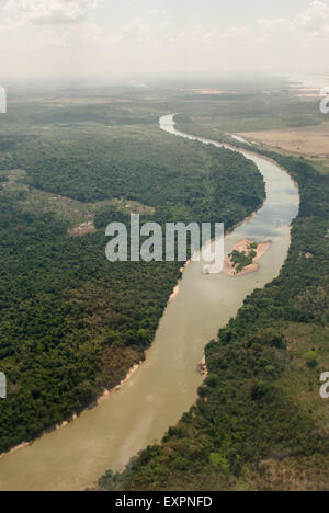 Maraba, Bundesstaat Para, Brasilien. Luftbild Itacaiunas River, die Stadt von Süden kommend Stockfoto