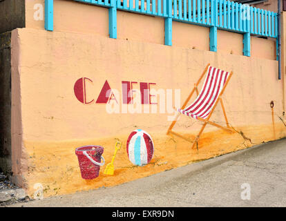 Strand Café Wandbild in Sheringham, auf der Küste von North Norfolk, UK. Stockfoto