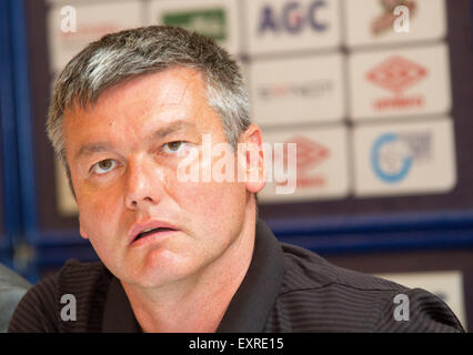 Teplice, Tschechische Republik. 16. Juli 2015. Tschechische Trainer David Vavruska während der Pressekonferenz der Fußballmannschaft FK Teplice und SG Dynamo Dresden in Teplice, Tschechische Republik, 16. Juli 2015. © Ondrej Hajek/CTK Foto/Alamy Live-Nachrichten Stockfoto