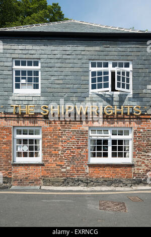 Die Schiffbauer Arms Pub, ein traditioneller Gasthof in Padstow Cornwall UK Stockfoto