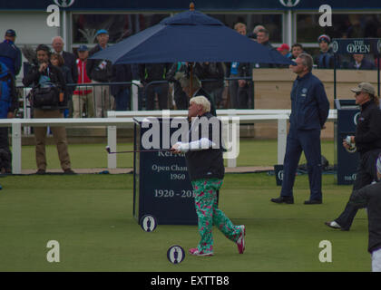 St Andrews, Fife, Schottland, Großbritannien. 16. Juli 2015. John Daly in der ersten Runde des 144. British Open Golf St. Andrews, Fife, Schottland, Großbritannien. 16.07.2015 Credit: Kirsty Robson/Alamy Live-Nachrichten Stockfoto