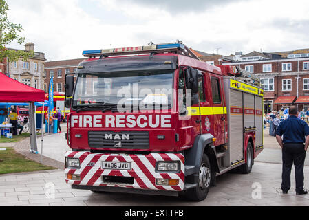 Mann Feuerwehrauto WA06 JVD von Devon und Somerset Feuer und Rettung Service betrieben und Exmouth stationiert. Stockfoto