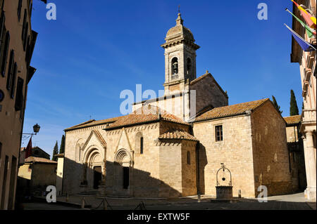 Italien, Toskana, San Quirico d'Orcia, Kirche collegiata Stockfoto