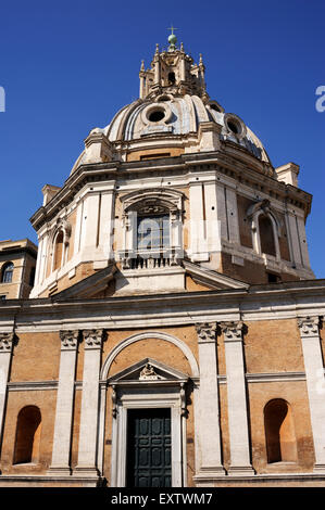 Italien, Rom, Renaissancekirche Santa Maria di Loreto, entworfen vom Architekten Antonio da Sangallo dem Jüngeren Stockfoto