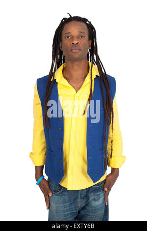 Gut aussehender Mann mit Dreadlocks machen verschiedene Ausdrücke in verschiedenen Arten von Kleidung: stramm Stockfoto