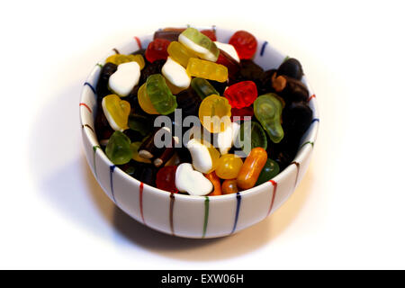 Candy - lecker Schüssel mit Süßigkeiten für die Kinder Stockfoto