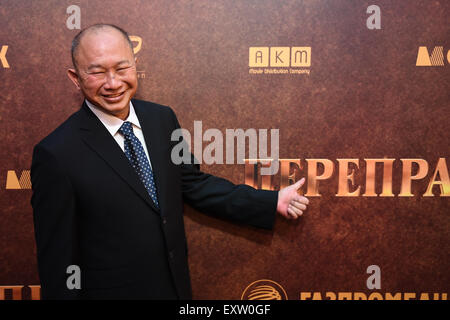 Moskau, Russland. 16. Juli 2015. Der Regisseur John Woo besucht die Premiere seines Films "The Crossing" in Moskau, Russland, am 16. Juli 2015. "Die Überfahrt" ist am Donnerstag offiziell in den Kinos der Russland gezeigt. Bildnachweis: Dai Tianfang/Xinhua/Alamy Live-Nachrichten Stockfoto