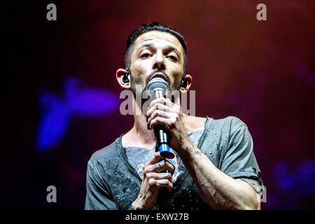 Mailand, Italien. 16. Juli 2015. Nesli führt live auf Postepay Sommerarena in Mailand, Italien, am 16. Juli 2015 Credit: Mairo Cinquetti/Alamy Live News Stockfoto