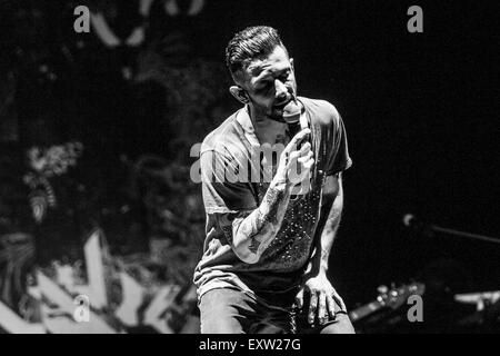 Mailand, Italien. 16. Juli 2015. Nesli führt live auf Postepay Sommerarena in Mailand, Italien, am 16. Juli 2015 Credit: Mairo Cinquetti/Alamy Live News Stockfoto