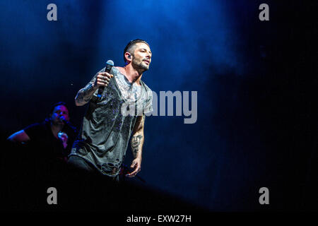 Mailand, Italien. 16. Juli 2015. Nesli führt live auf Postepay Sommerarena in Mailand, Italien, am 16. Juli 2015 Credit: Mairo Cinquetti/Alamy Live News Stockfoto