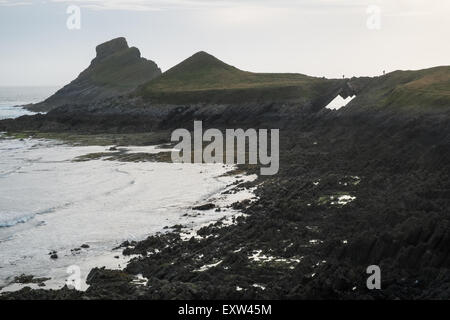 Geologie, rockt am Damm über nach Worms Head,Gower.Rhossilli,Bay,beach,Gower,Wales,causeway, Stockfoto