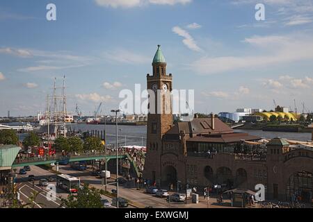 St. Pauli Landungsbrücken, Hamburg, Deutschland Stockfoto