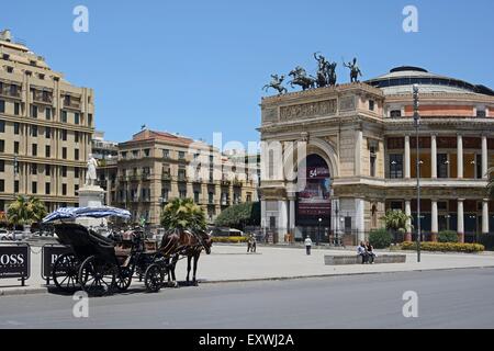 Teatro Politeama Garibaldi, Palermo, Sizilien, Italien, Europa Stockfoto