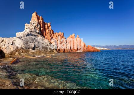 Roten Felsen bei Arbatax, Sardinien, Italien Stockfoto