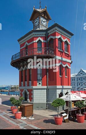 Uhrturm an der Victoria und Alfred Waterfront in Kapstadt, Südafrika Stockfoto