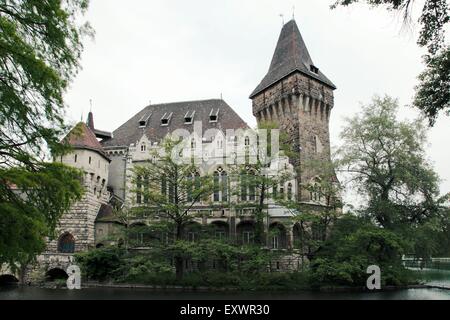 Burg Vajdahunyad, Stadtpark, Budapest, Ungarn Stockfoto