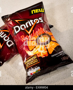 Paket von Roulette Doritos Mais-Chips Stockfoto