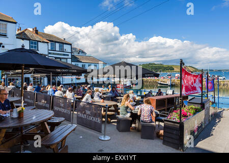 Der Kettenkasten Pub auf Custom House Quay, Falmouth, Cornwall, England, UK Stockfoto