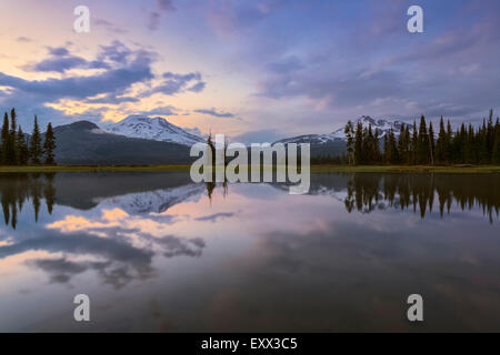 Blick von Sparks Lake bei Sonnenuntergang Stockfoto