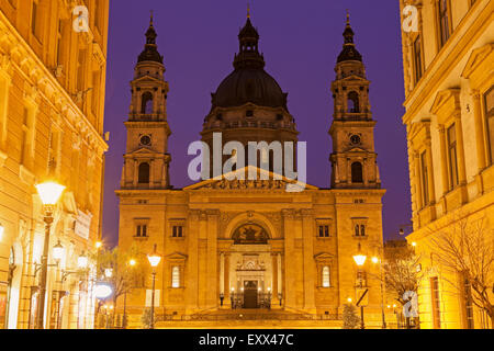 Fassade der St.-Stephans Basilika Stockfoto