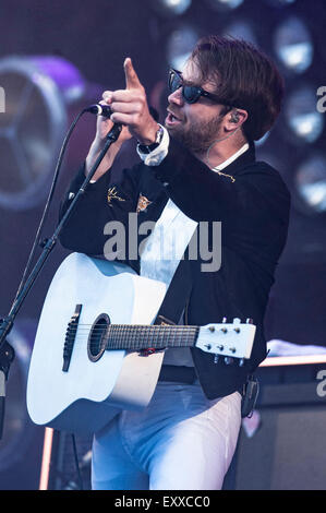 Die Impfstoffe spielt Glastonbury Festival würdig Farm am 26.06.2015 im würdig Farm, Glastonbury.  Personen im Bild: Justin Hayward-Young. Bild von Julie Edwards Stockfoto