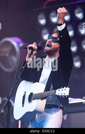 Die Impfstoffe spielt Glastonbury Festival würdig Farm am 26.06.2015 im würdig Farm, Glastonbury.  Personen im Bild: Justin Hayward-Young. Bild von Julie Edwards Stockfoto