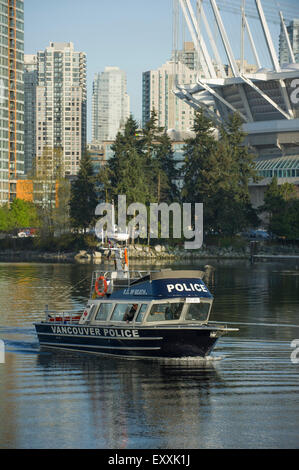 Vancouver Polizei Marine-Einheit Boot R G Mcbeath patrouillieren False Creek Hafen Stockfoto