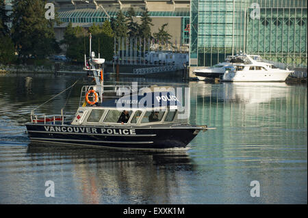 Vancouver Polizei Marine-Einheit Boot R G Mcbeath patrouillieren False Creek Hafen Stockfoto