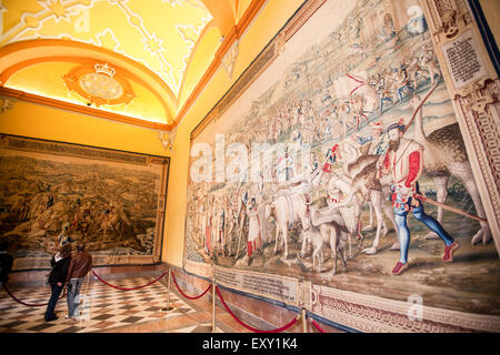 Riesige Wandteppich/Wandteppiche im königlichen Alcazar im Zentrum von Sevilla, Andalusien, Spanien, Europa.  © Paul Quayle Stockfoto