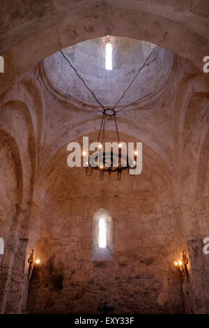 Kuppel der Kirche von Kish, auch bekannt durch verschiedene Quellen als Kirche des Heiligen Elishe oder Heilige Mutter Kirche Gottes 12. oder 13. Jahrhundert kaukasischen Albaniens Kirche befindet sich im Dorf Kish nördlich von Shaki in Gabals Bezirk Aserbaidschan Stockfoto