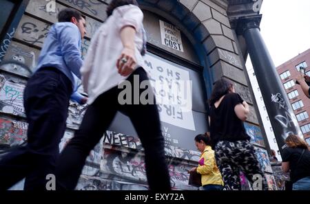 Vito Schnabels heiß ersehnte 190 Bowery Show schließt bevor es sogar mit öffnet: Atmosphäre wo: New York City, New York, Vereinigte Staaten, wann: 16. Mai 2015 Stockfoto