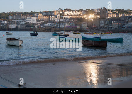 Strand im Hafen von St. Ives in Cornwall Stockfoto