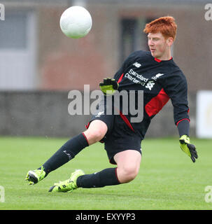 Galway, Irland. 18. Juli 2015. Vorsaison freundlich Galway United gegen Liverpool XI. Owen Wheeler blockt für Liverpool XI. Bildnachweis: Aktion Plus Sport/Alamy Live-Nachrichten Stockfoto